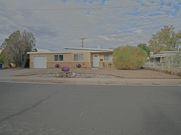 1409 Pitt St NE, Albuquerque, NM 87112