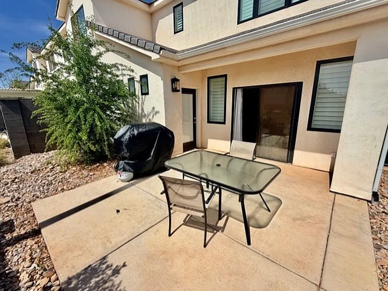 518 E Bailey Ln — Photo 20