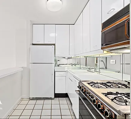 Rented by Douglas Elliman | media 4