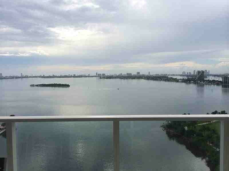 1st image of 2020 N Bayshore Dr APT 1909