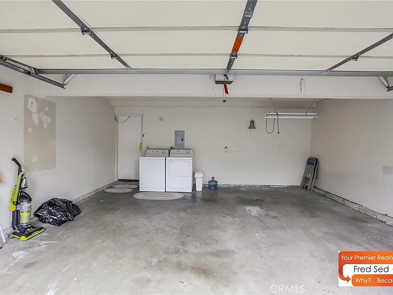 11350 Foothill Blvd — Photo 17