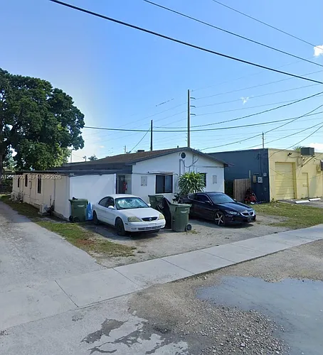 725 SW 1st Ave #1 Photo 1 725 SW 1st Ave #1 Photo 1