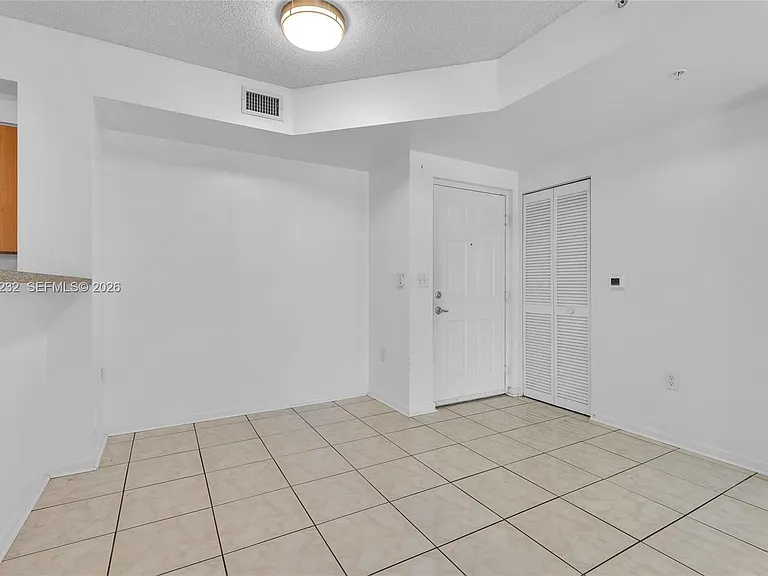 8000 N Nob Hill Rd #106 — Photo 9