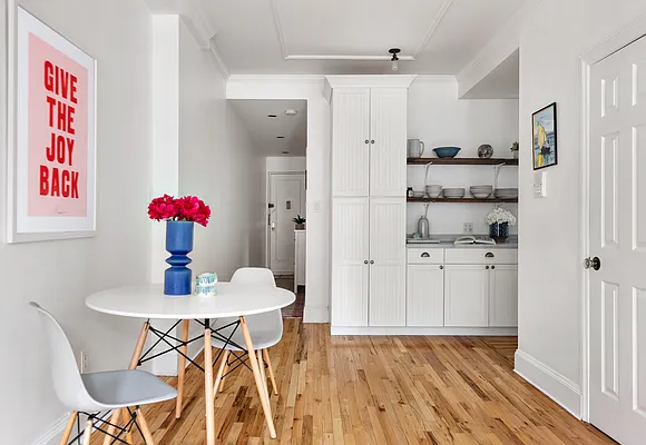 Sold by Compass | media 3