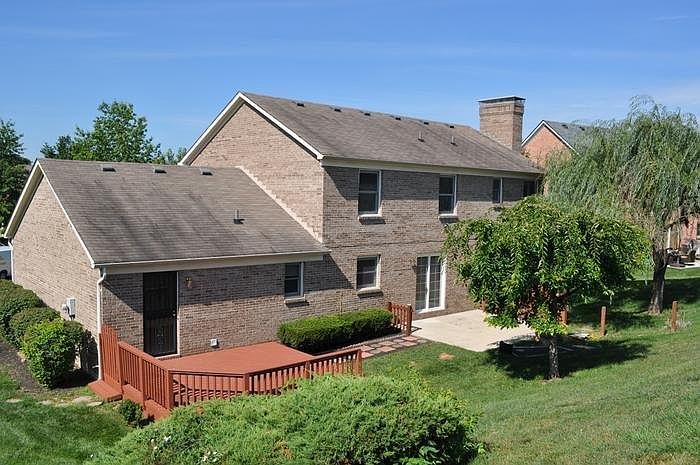 2nd image of 50 Pineview Ct