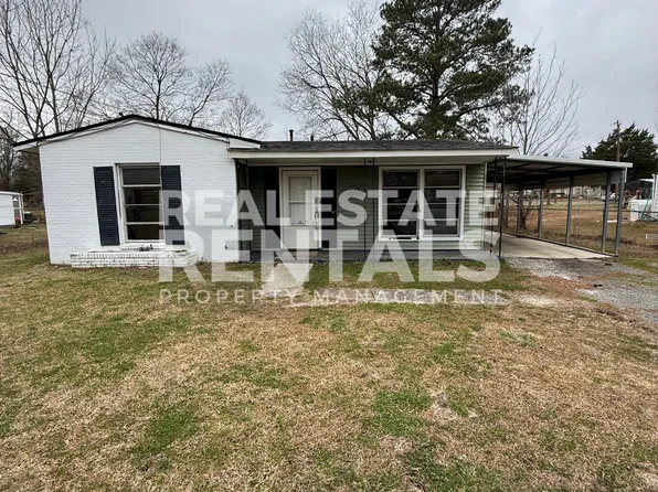 303 Springdale Rd, Gadsden, AL 35901