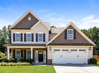 4141 Weavers Pond Dr, Zebulon, NC 27597