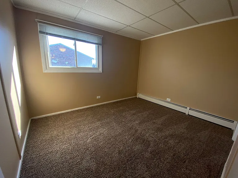 605 N Clark St — Photo 10
