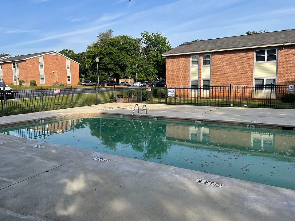 East Ridge Apartments