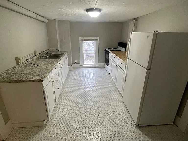 604 SW 6th Ave #3 — Photo 2