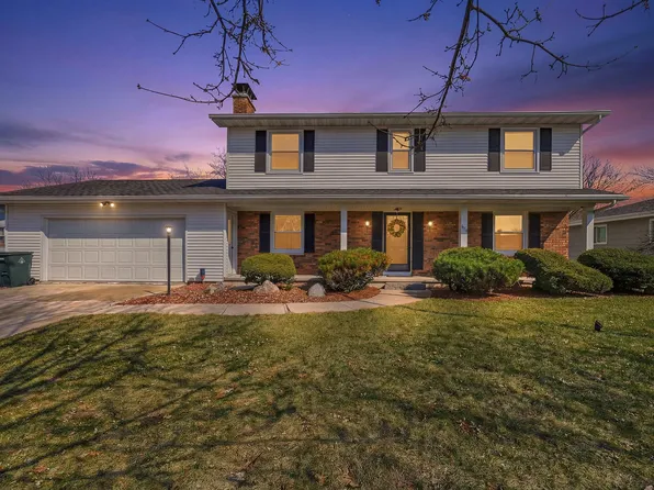 1035 Meadow Ln, Fond Du Lac, WI 54935
