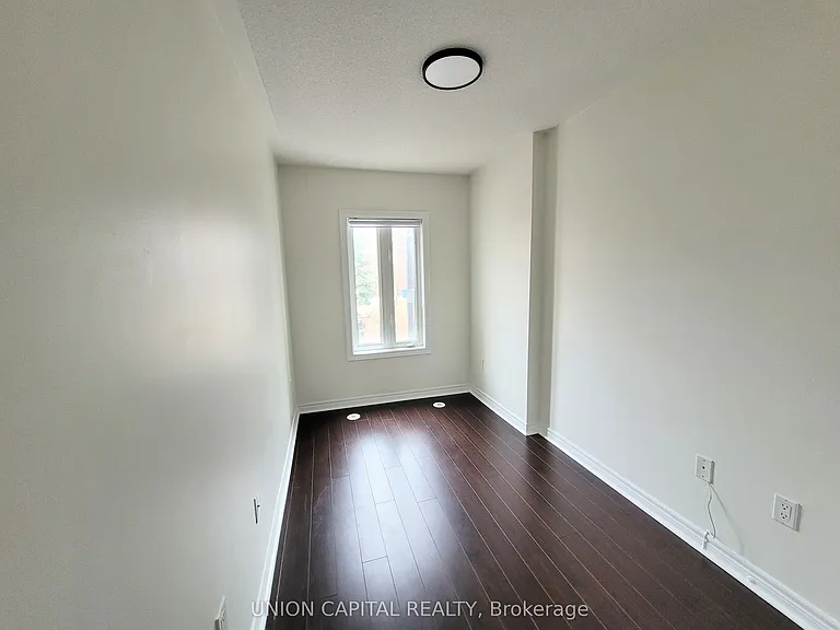 314 John St #190 — Photo 10