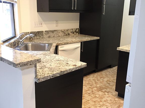 3rd image of 8726 Villa La Jolla Dr Unit 78