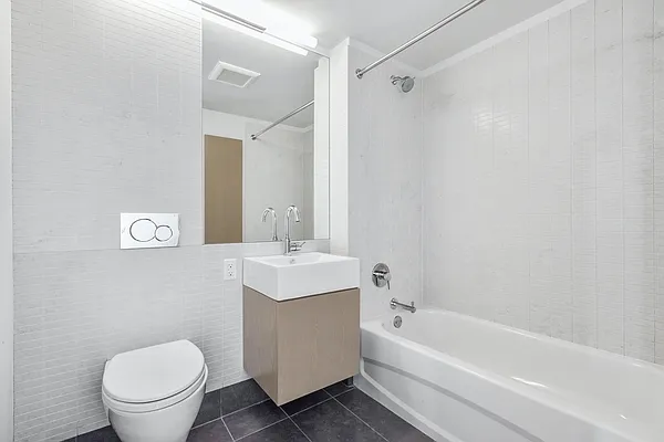 Rented by Greystar | media 2