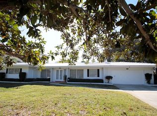 647 Poinsettia Rd, Belleair, FL 33756