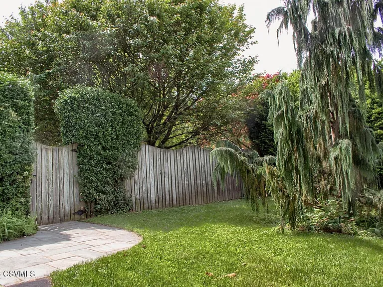 195 Fairmount Dr — Photo 15