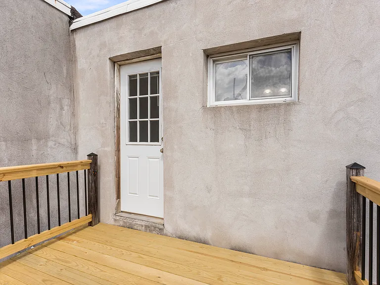130 McClellan St — Photo 15