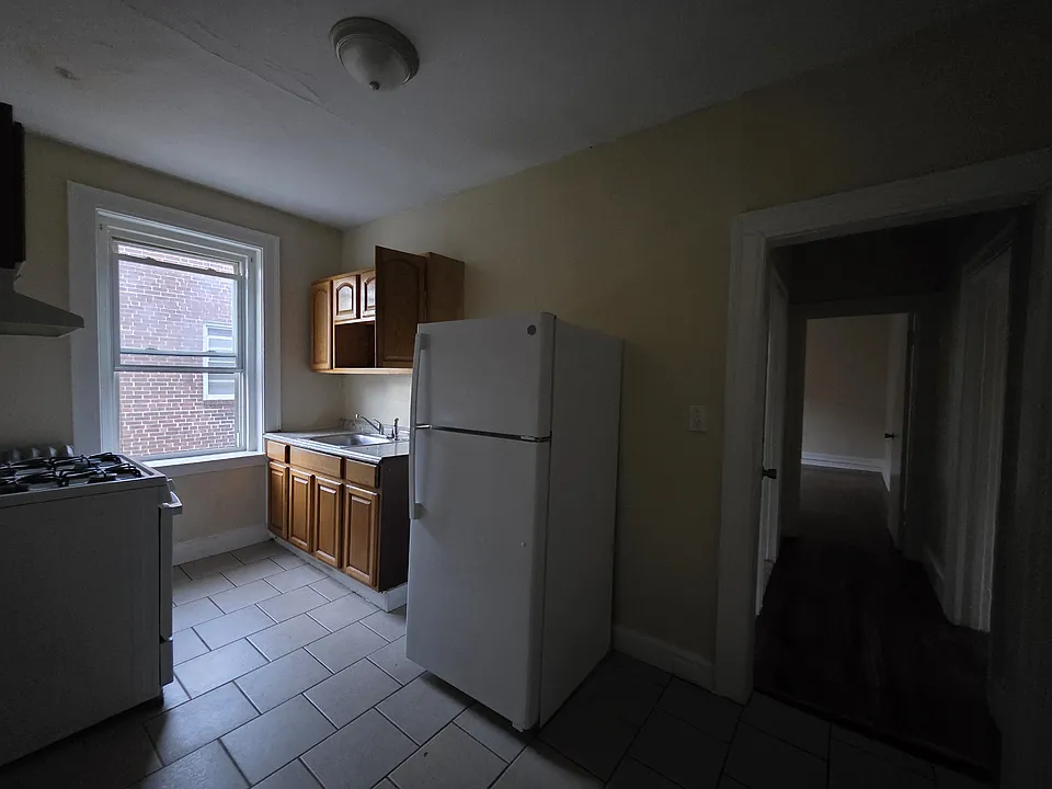 285 Edgewood Ave #5C