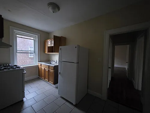 285 Edgewood Ave Photo 1