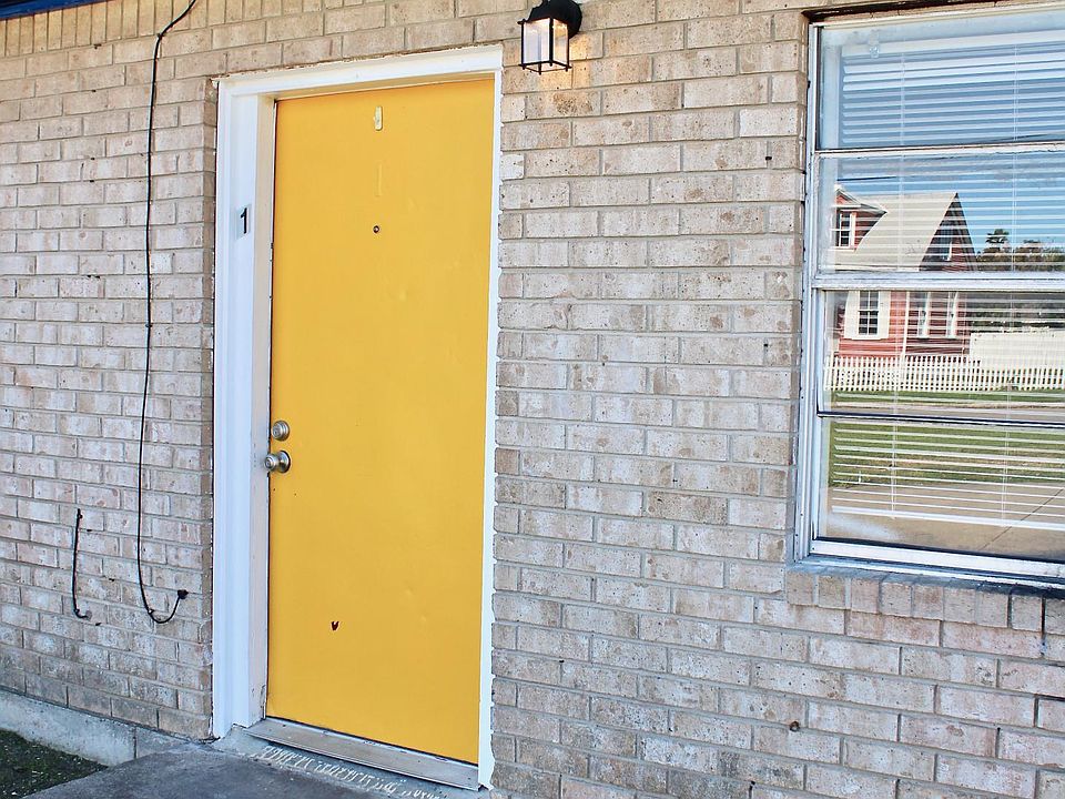 1st image of 2927 Avenue L APT 1