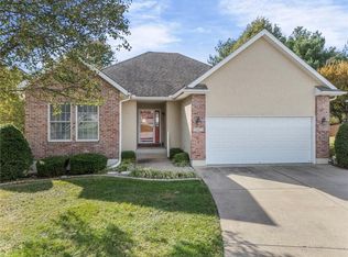 1123 SW Hoke Dr, Lees Summit, MO 64081