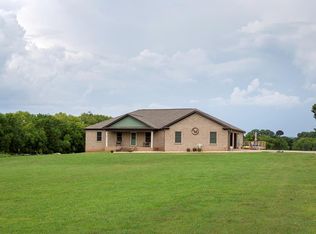 2215 Old Memphis Rd, Tuscumbia, AL 35674