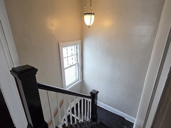 2nd image of 359 Hillsdale Ave Floor 2