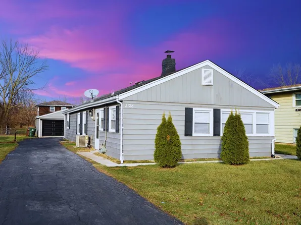 3128 Woodworth Pl, Hazel Crest, IL 60429