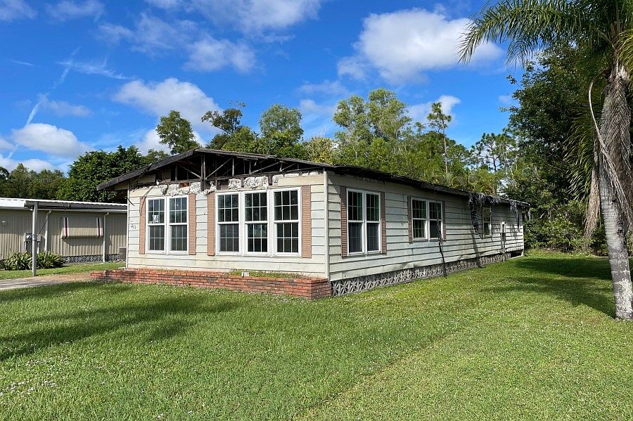 2nd image of 211 S Ocean Reef Ln