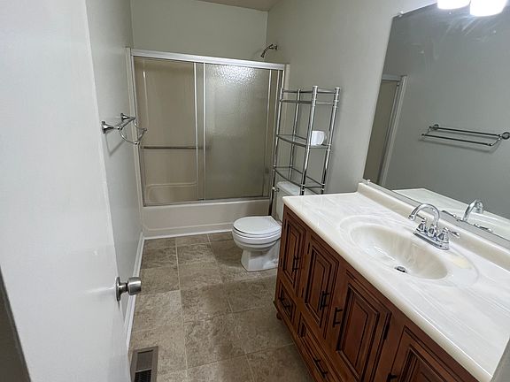 4th image of 2701 Greystone Ct #2701