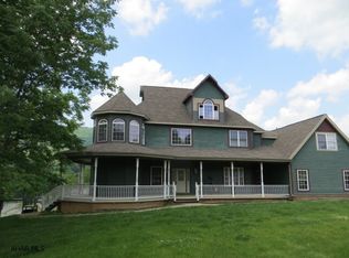 156 Clubhouse Dr, Hollidaysburg, PA 16648