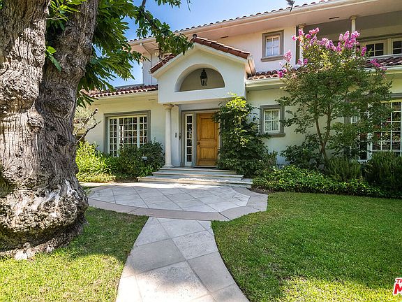 5th image of 9935 Toluca Lake Ave