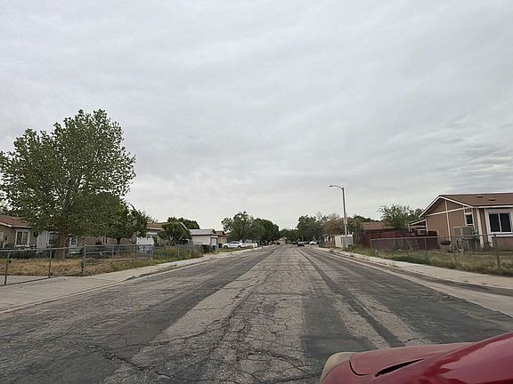 5th image of 2203 Rosewood Ave