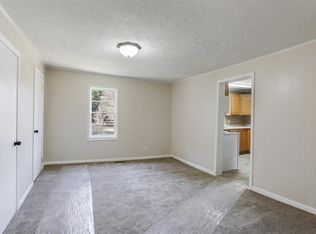 165 Upchurch Dr, McDonough, GA 30252