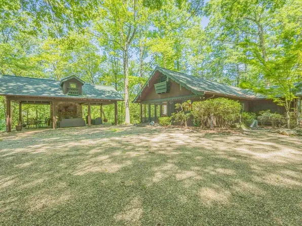 168 Ber Weg, Helen, GA 30545