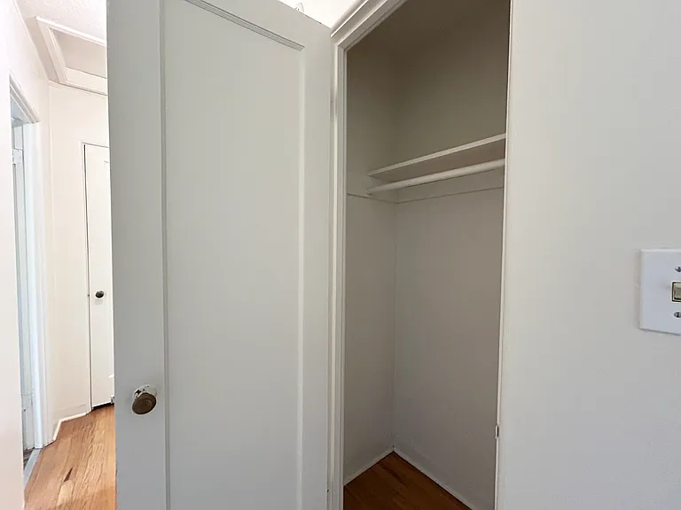 Britney Forest Apartments — Photo 3