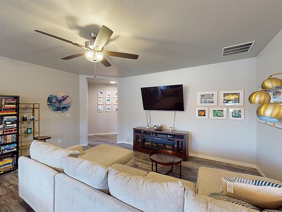 2nd image of 2947 Ronda Lee Rd #B