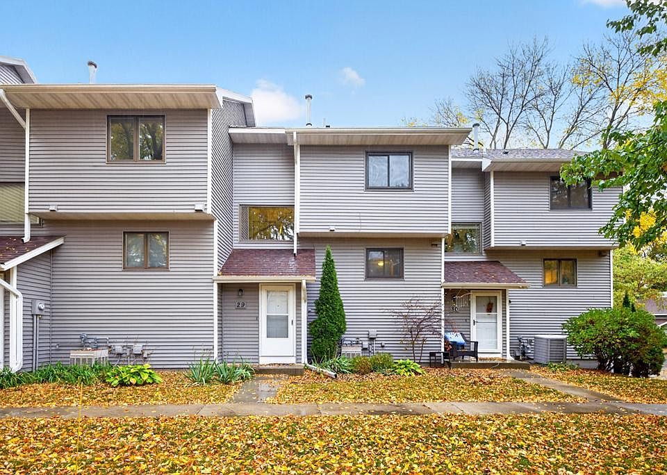 1st image of 29 Elton Ridge Ct NW