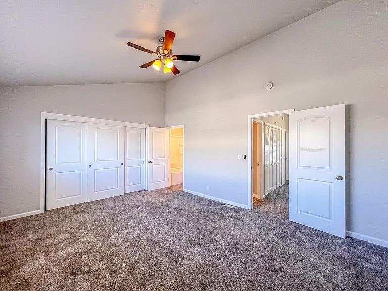 Adobe Creek Apartments — Photo 39