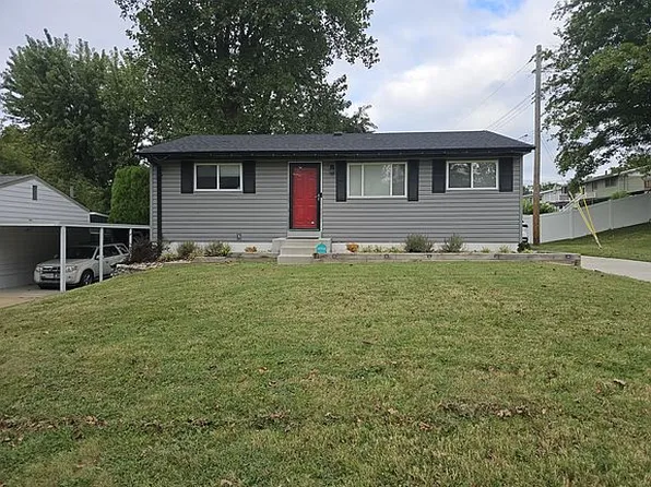 10011 Mayo Dr, Saint Louis, MO 63123