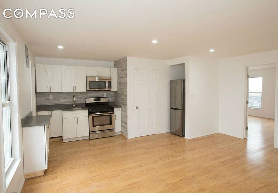 2nd image of 314 43rd St APT 3