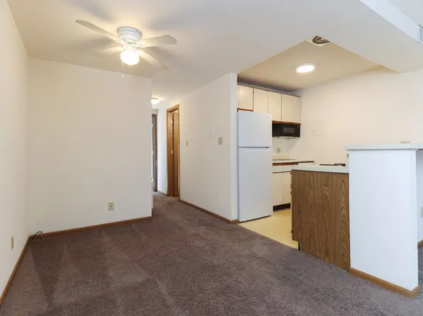 Greentree Condominiums