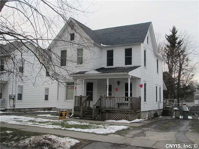 2nd image of 285 Seymour St