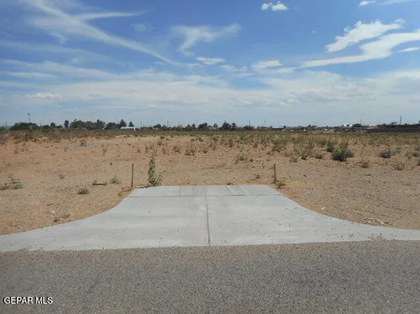14724 Jim Bridger Rd, El Paso, TX 79938