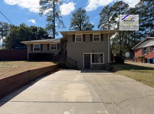 1817 McGougan Rd, Fayetteville, NC 28303