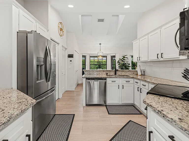 13571 Jonquil Pl — Photo 6