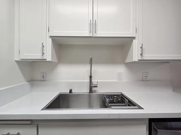Kitchen One Hole Sink