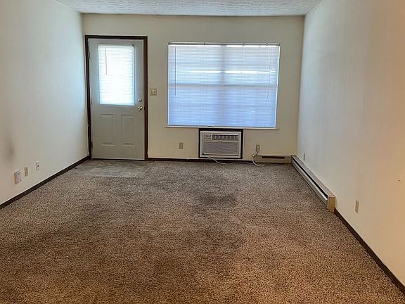 3rd image of 3750 McCarty Ln APT 24