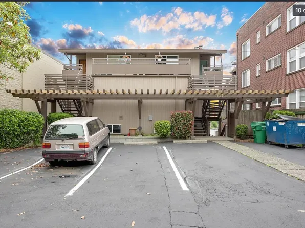 3232 Fuhrman Ave E APT 5, Seattle, WA 98102