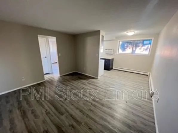 440 S Western Ave, Sioux Falls, SD
